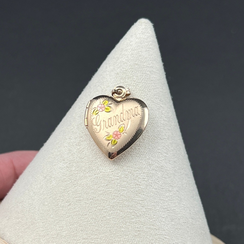 Vintage Gold Filled Locket Grandma Heart Floral Hand Painted 14KT GF Signed TK - Picture 2 of 8